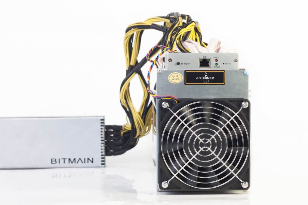 Antminer L3+ frontview